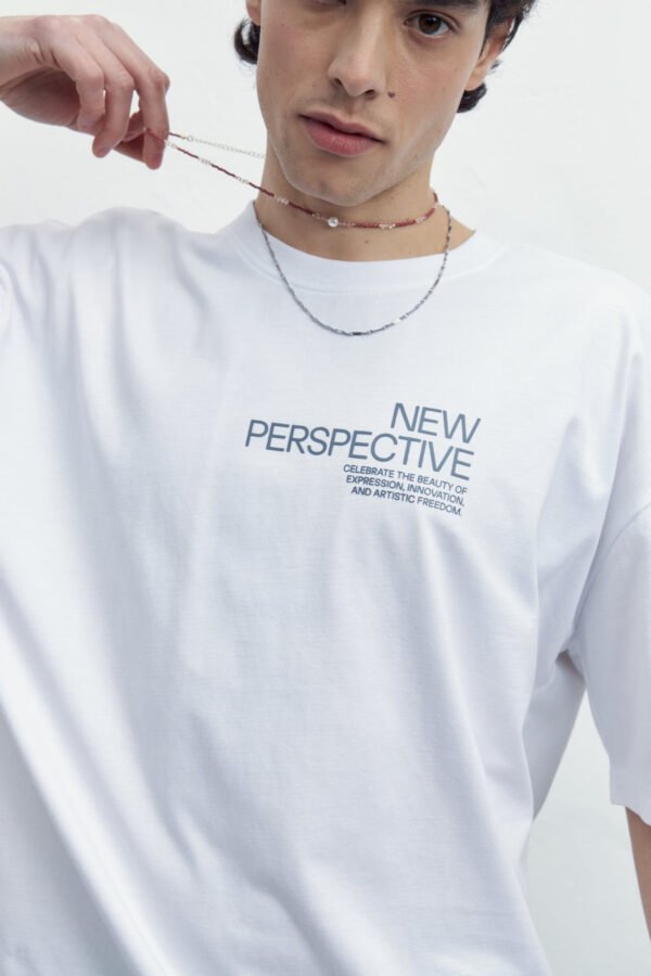 REMERA OVERSIZE MAGNETA